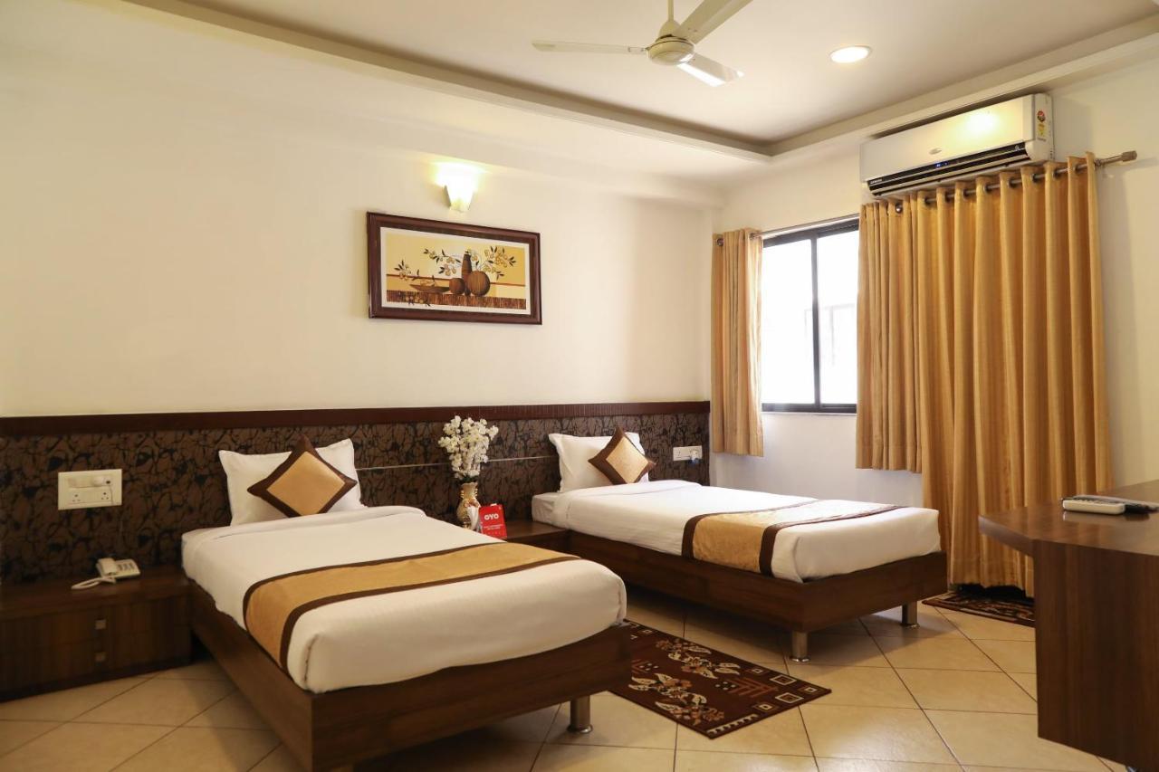 Oyo 10943 Hotel Plus Corporate Khapa  Экстерьер фото
