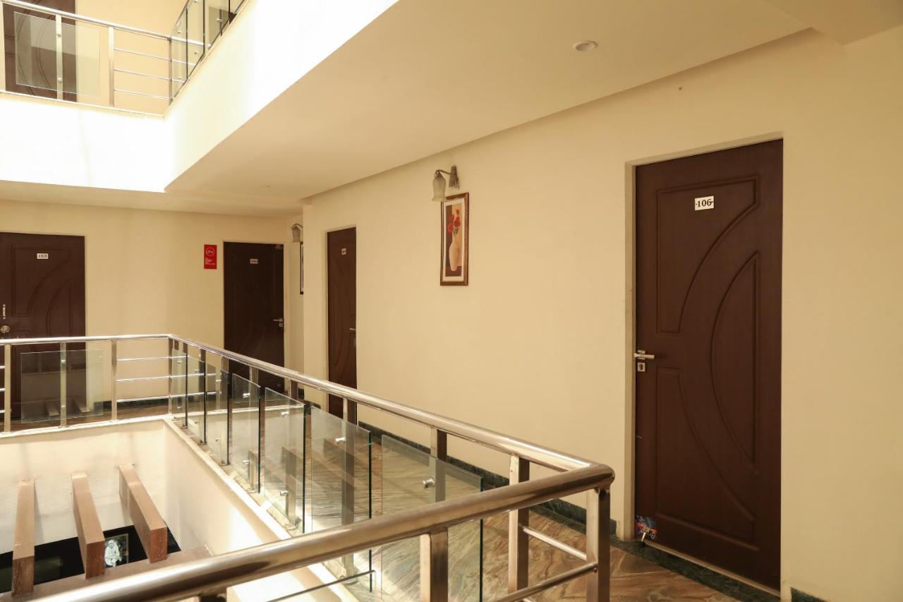 Oyo 10943 Hotel Plus Corporate Khapa  Экстерьер фото