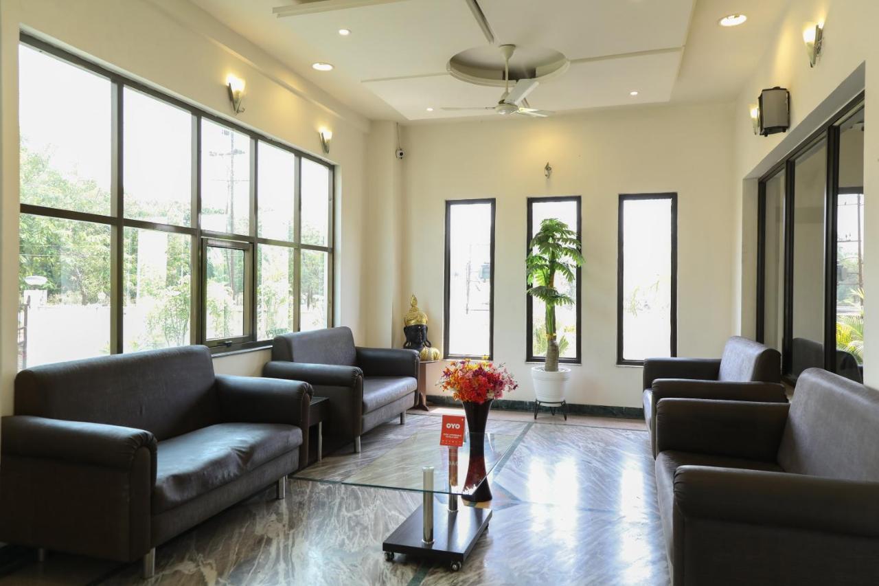 Oyo 10943 Hotel Plus Corporate Khapa  Экстерьер фото